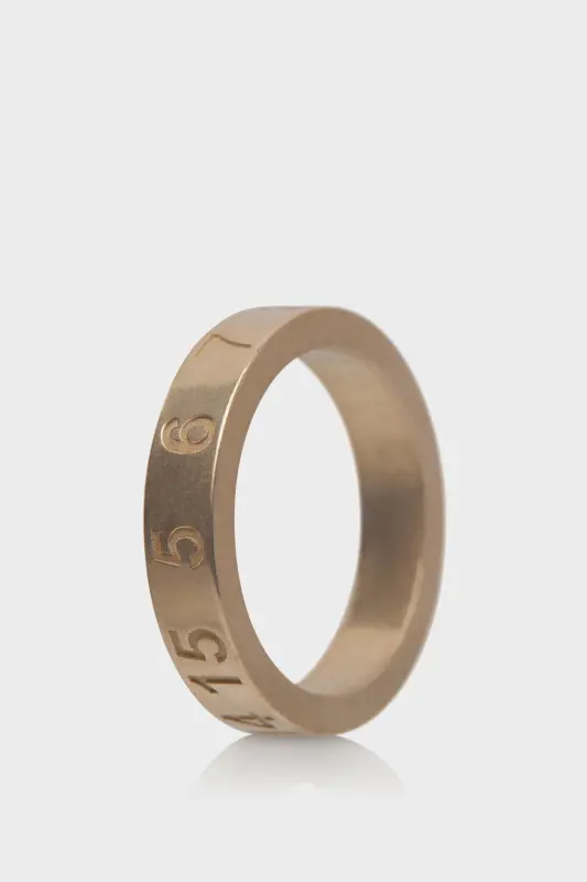 Maison Margiela Golden Ring: Numerical Ring Yellow Gold Plating Burattato online