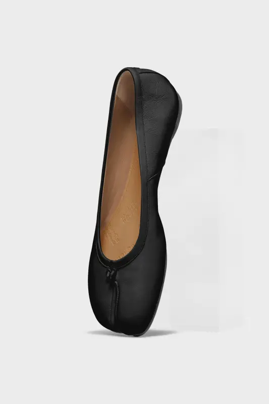 Maison Margiela Tabi Ballet Flats White Black online