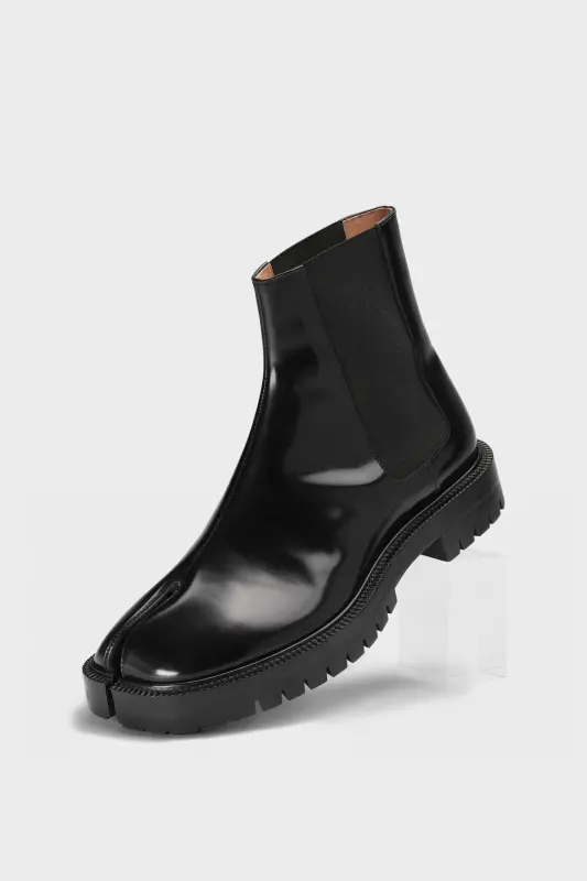 Maison Margiela Womens Black Leather Tabi Chelsea Boot Black online